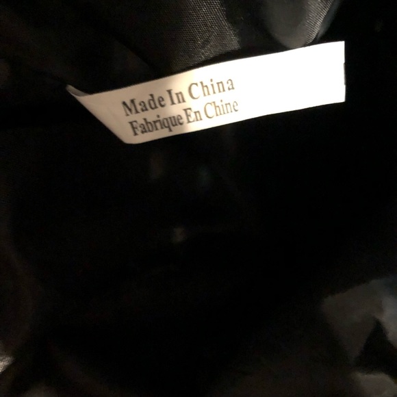 Vintage Mirano Bear Large Tapestry Tote with Vintage phone case 14 x 12” - Picture 5 of 13